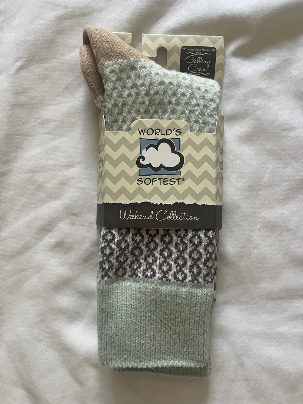 NWT World’s Softest - Weekend Collection Women's Crew Socks in Mint & Tan